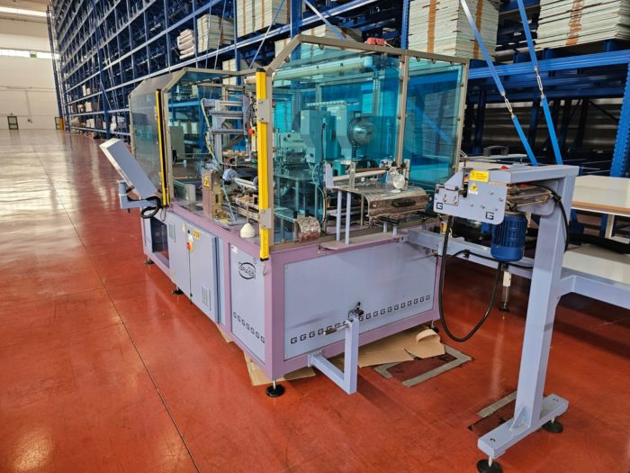 Z 2.2 - USATO - Macchina multi-stazione per applicazione maniglie su fasce da materassi - immagine 2