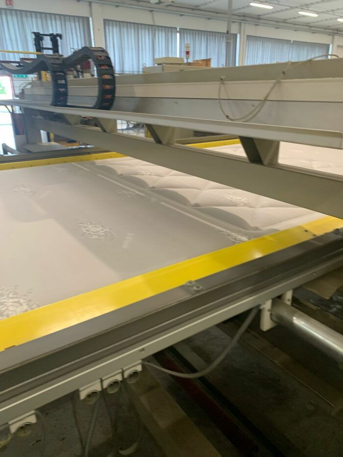Trapuntatrice a 2 teste con taglierina - immagine 16