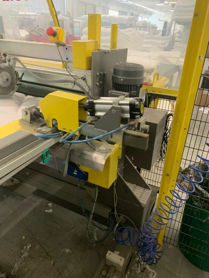 Trapuntatrice a 2 teste con taglierina - immagine 18